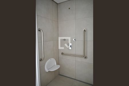 Banheiro de kitnet/studio para alugar com 1 quarto, 28m² em Vila Clementino, São Paulo