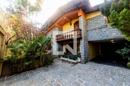Casa à venda com 5 quartos, 360m² em São Bento, Belo Horizonte