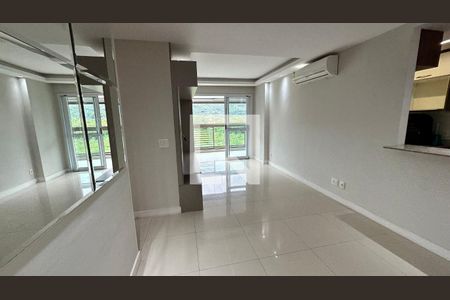 Sala de apartamento à venda com 2 quartos, 90m² em Recreio dos Bandeirantes, Rio de Janeiro