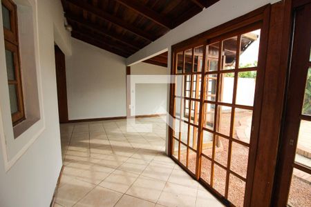 Varanda de casa à venda com 3 quartos, 200m² em Espírito Santo, Porto Alegre