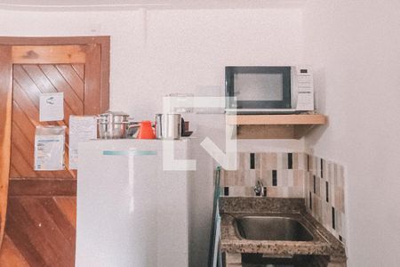 Cozinha de kitnet/studio para alugar com 1 quarto, 20m² em Ondina, Salvador