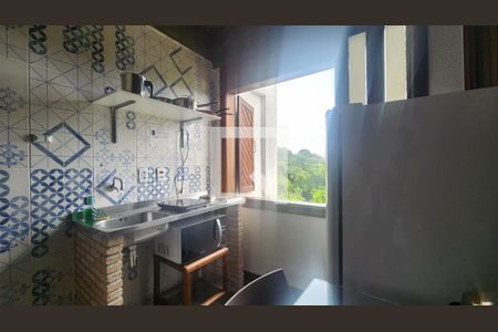 Cozinha de kitnet/studio para alugar com 1 quarto, 43m² em Ondina, Salvador
