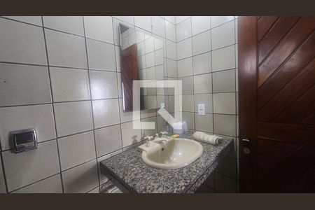 Banheiro de kitnet/studio para alugar com 1 quarto, 19m² em Ondina, Salvador