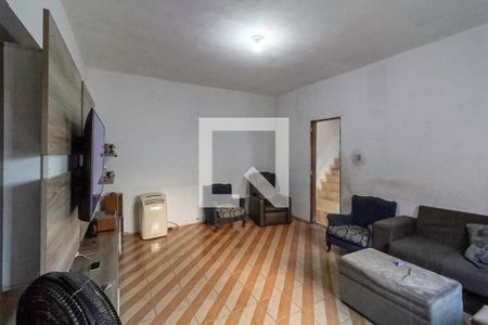 Sala 1 de casa à venda com 5 quartos, 360m² em Nacional, Contagem