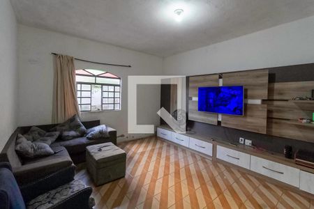 Sala 1 de casa à venda com 5 quartos, 360m² em Nacional, Contagem