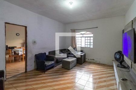 Sala 1 de casa à venda com 5 quartos, 360m² em Nacional, Contagem