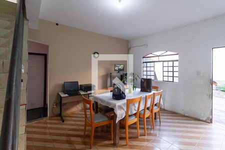 Copa de casa à venda com 5 quartos, 360m² em Nacional, Contagem