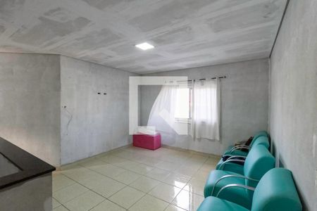 Sala 2 de casa à venda com 5 quartos, 360m² em Nacional, Contagem