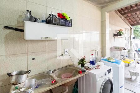 Área de serviço de casa à venda com 5 quartos, 360m² em Nacional, Contagem
