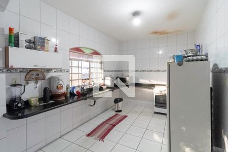 Cozinha de casa à venda com 5 quartos, 360m² em Nacional, Contagem