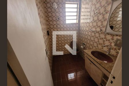 Banheiro da Suíte de casa para alugar com 3 quartos, 160m² em Jardim Trussardi, São Paulo