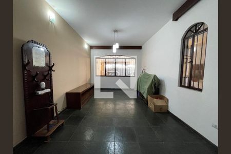 Sala de casa à venda com 3 quartos, 200m² em Jardim Peri Peri, São Paulo