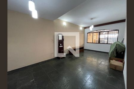 Sala de casa à venda com 3 quartos, 200m² em Jardim Peri Peri, São Paulo
