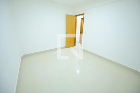 Quarto de apartamento para alugar com 2 quartos, 53m² em Chácara São Pedro, Aparecida de Goiânia