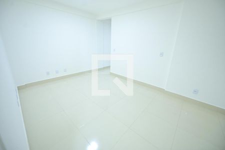 Sala de apartamento para alugar com 2 quartos, 53m² em Chácara São Pedro, Aparecida de Goiânia