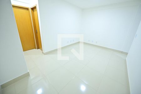 Sala de apartamento para alugar com 2 quartos, 53m² em Chácara São Pedro, Aparecida de Goiânia