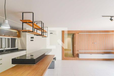 Sala de casa para alugar com 2 quartos, 90m² em Butantã, São Paulo