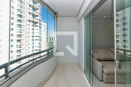 Varanda da Sala de apartamento à venda com 3 quartos, 101m² em Belvedere, Belo Horizonte