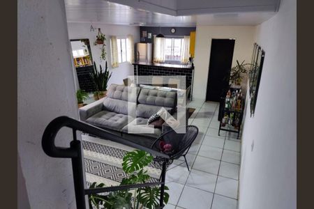 Casa à venda com 4 quartos, 220m² em Pestana, Osasco