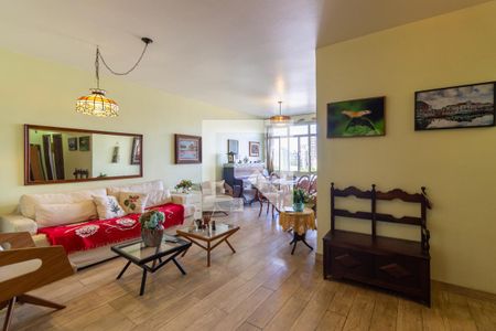 Sala de apartamento à venda com 2 quartos, 100m² em Pinheiros, São Paulo