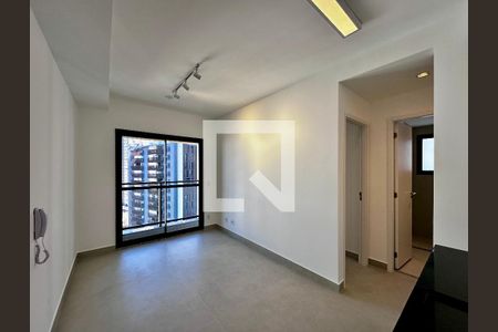 Sala de apartamento à venda com 1 quarto, 31m² em Jardim das Acacias, São Paulo