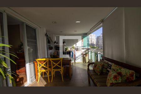 Varanda de apartamento à venda com 4 quartos, 132m² em Recreio dos Bandeirantes, Rio de Janeiro