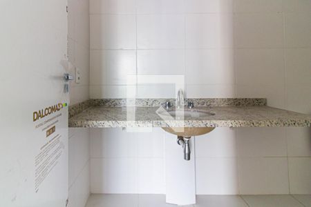 Banheiro de apartamento à venda com 1 quarto, 41m² em Barra Funda, São Paulo