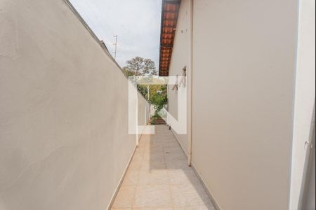 Quintal de casa à venda com 2 quartos, 114m² em Jardim Nova Europa, Campinas