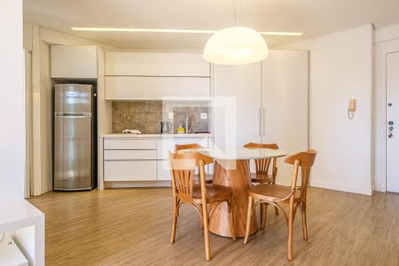 Cozinha de apartamento à venda com 1 quarto, 50m² em Funcionários, Belo Horizonte
