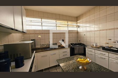 Casa à venda com 5 quartos, 340m² em Jardim Cidapel, Jundiaí