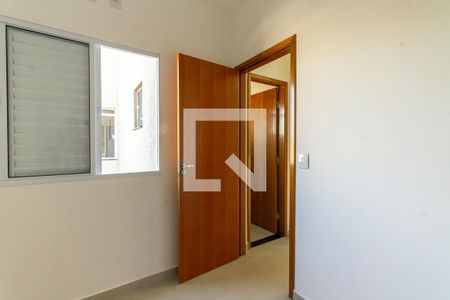 Quarto 2 de apartamento para alugar com 2 quartos, 45m² em Vila Carrão, São Paulo