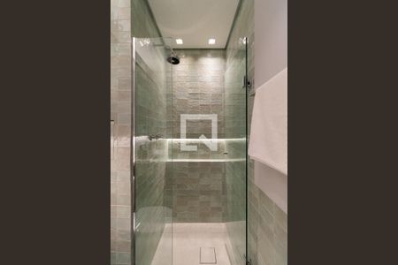 Banheiro de kitnet/studio para alugar com 1 quarto, 30m² em Perdizes, São Paulo