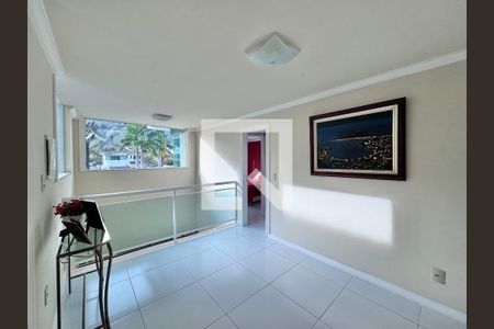 Hall Intimo de casa de condomínio à venda com 4 quartos, 280m² em Vargem Grande, Rio de Janeiro