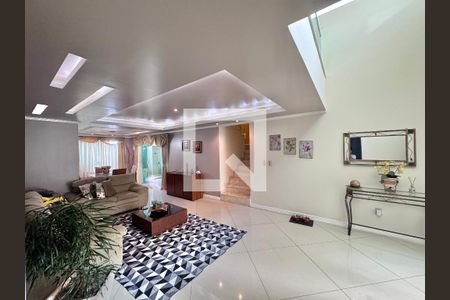 Sala de casa de condomínio à venda com 4 quartos, 280m² em Vargem Grande, Rio de Janeiro