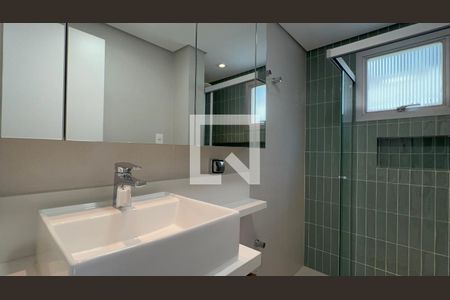 Banheiro de apartamento para alugar com 2 quartos, 80m² em Cerqueira César, São Paulo