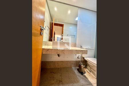 Banheiro 2 de apartamento para alugar com 4 quartos, 243m² em Castelo, Belo Horizonte
