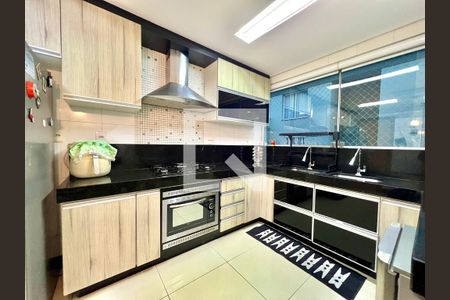 Cozinha de apartamento para alugar com 4 quartos, 243m² em Castelo, Belo Horizonte
