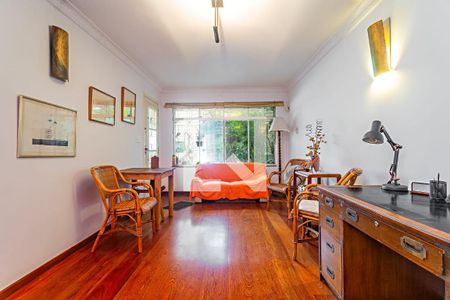 Sala de Estar de casa à venda com 2 quartos, 145m² em Vila Madalena, São Paulo