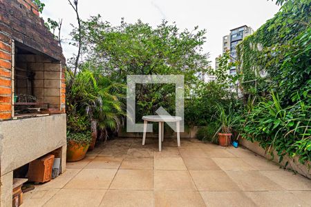 Área Externa de casa à venda com 2 quartos, 145m² em Vila Madalena, São Paulo