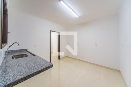 Cozinha de kitnet/studio para alugar com 1 quarto, 25m² em Jardim, Santo André