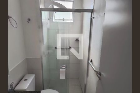 Banheiro de apartamento à venda com 2 quartos, 54m² em Jardim Riacho das Pedras, Contagem