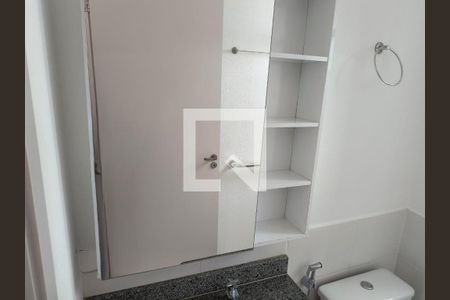 Banheiro de apartamento à venda com 2 quartos, 54m² em Jardim Riacho das Pedras, Contagem