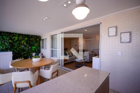 Sala - Varanda de apartamento à venda com 3 quartos, 144m² em Vila Gumercindo, São Paulo