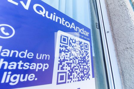 Plaquinha na janela de apartamento à venda com 2 quartos, 31m² em Cidade Antônio Estêvão de Carvalho, São Paulo