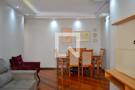 Sala de apartamento para alugar com 4 quartos, 90m² em Vila Gilda, Santo André