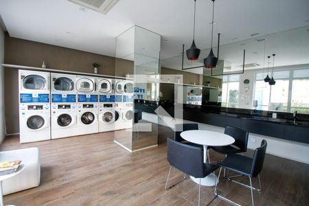 Área Comum - Lavanderia de kitnet/studio à venda com 1 quarto, 34m² em Pinheiros, São Paulo