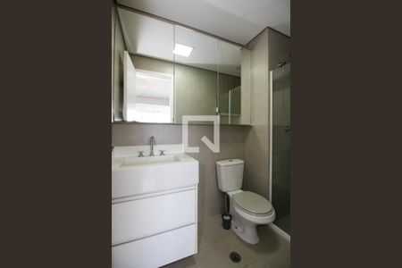 Banheiro de kitnet/studio à venda com 1 quarto, 34m² em Pinheiros, São Paulo