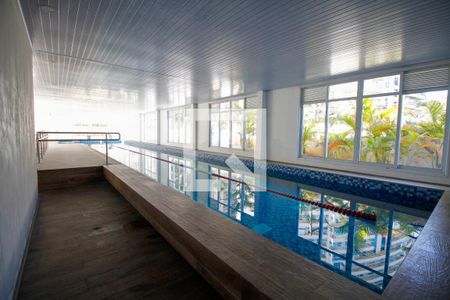 Área Comum - Piscina Coberta de kitnet/studio à venda com 1 quarto, 34m² em Pinheiros, São Paulo