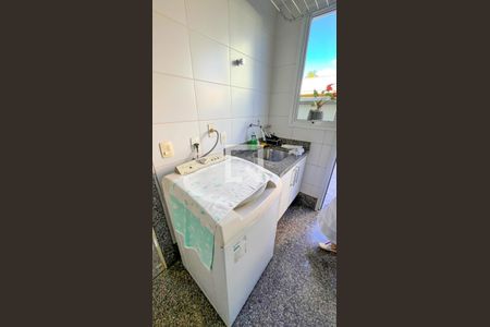 Área de Serviço de casa de condomínio à venda com 5 quartos, 400m² em Alphaville, Nova Lima
