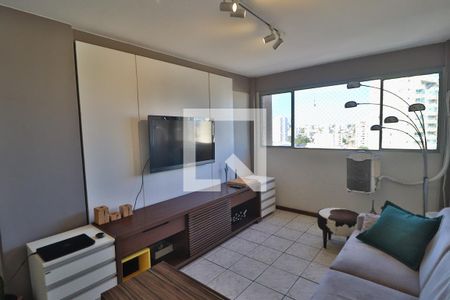 Sala de apartamento para alugar com 1 quarto, 47m² em Centro, Uberlândia